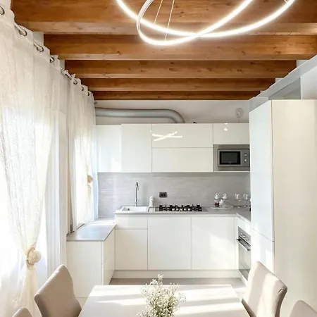 Aneli House Apartamento